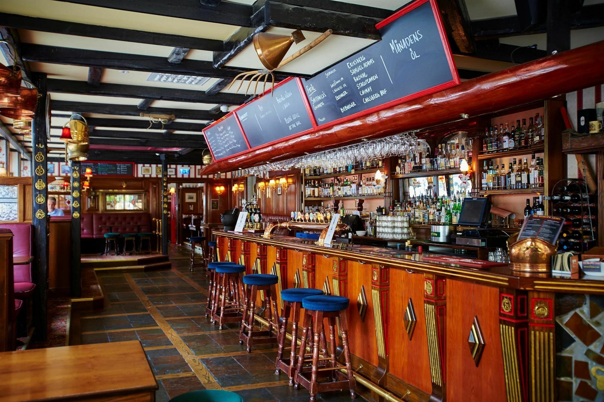 Hotel Bishops Arms Koeping Exterior photo